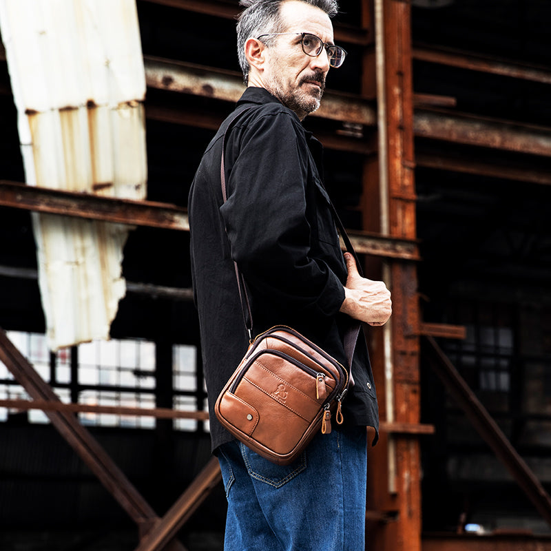 Men Leather Shoulder Bag Messenger Pack Bag Crossbody Bussiness Bag Brown