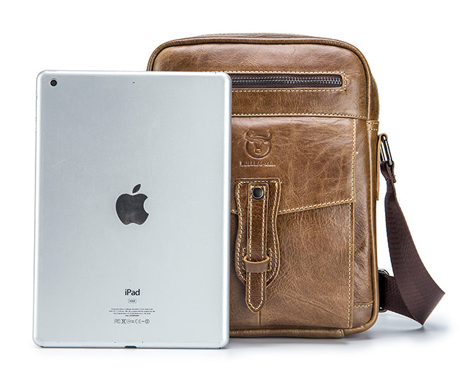 Men Vintage Leather Small Messenger Bag Business Travel Shoulder Bag  Chestnut