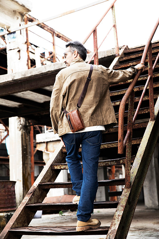 Men Women Leather Waist Bag Phones Shoulder Running Sports Bag Brown